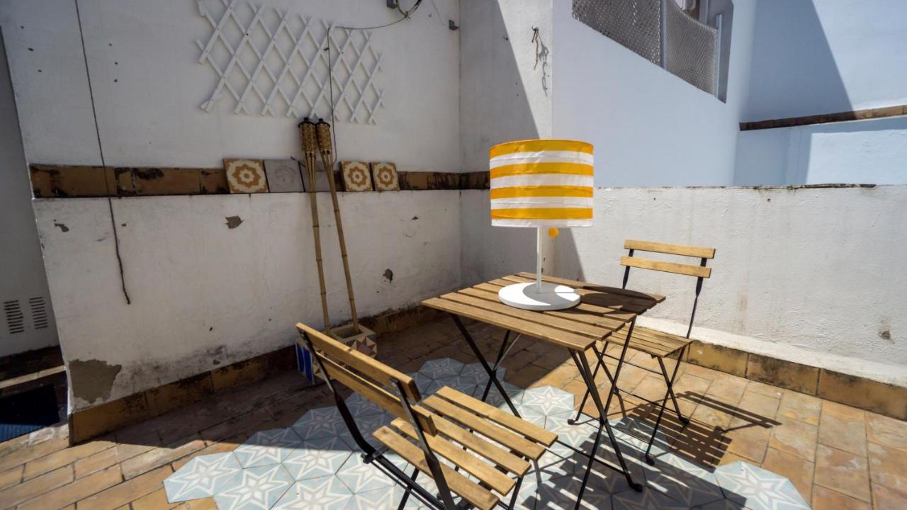 Rentalsevilla Feria Duplex Con Terraza מראה חיצוני תמונה