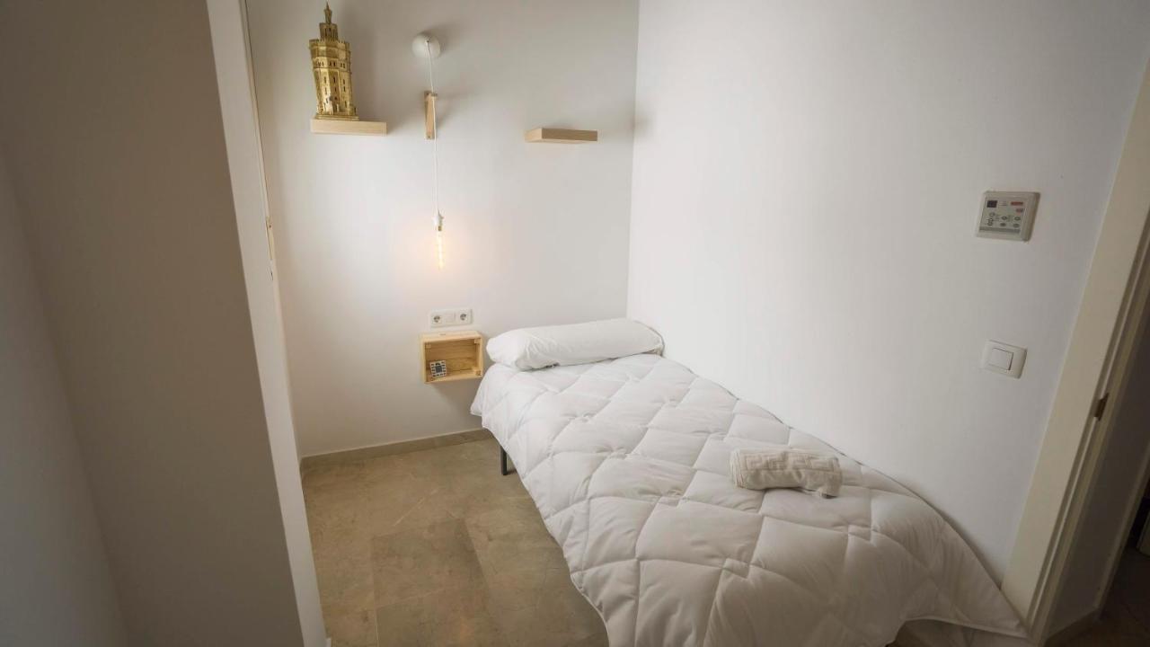 Rentalsevilla Feria Duplex Con Terraza מראה חיצוני תמונה